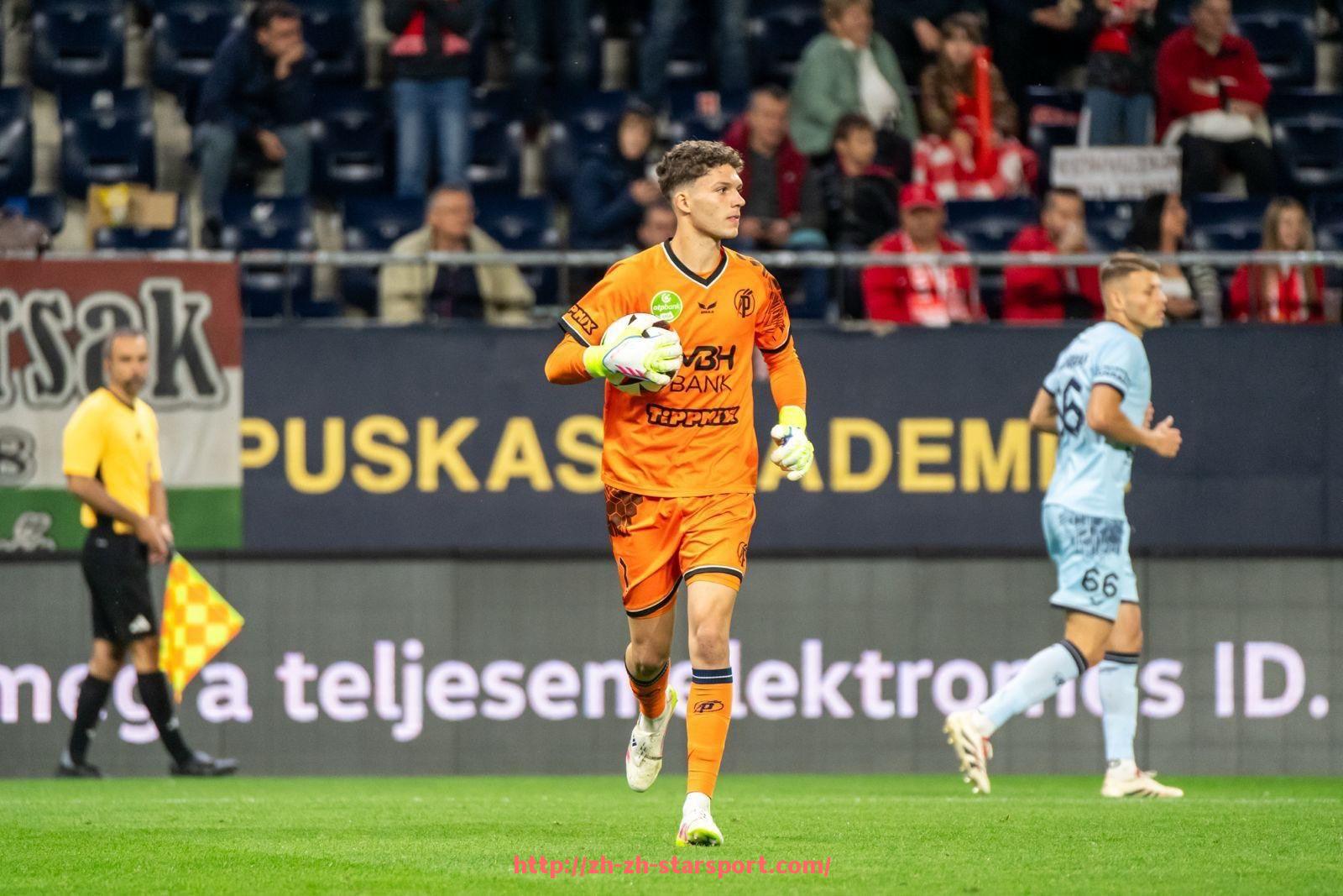 星空体育app-德甲联赛未来发展方向及球队竞技水平提升方案