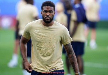 星空体育app-银河战舰or红蓝军团：解码2017西甲王冠归属战