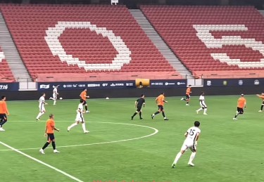 星空体育app-世俱杯前锋球员错失良机次数与进攻效率关系分析